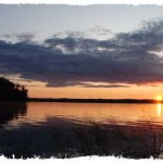 закат на озере